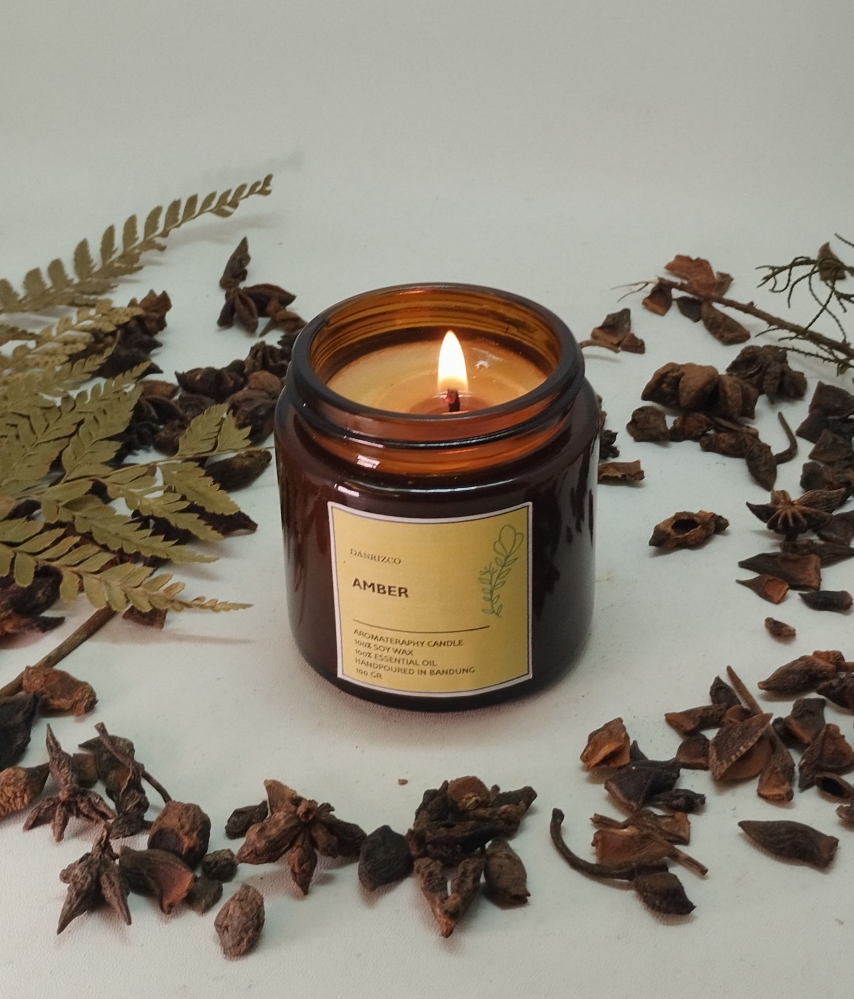 Aromateraphy Candle